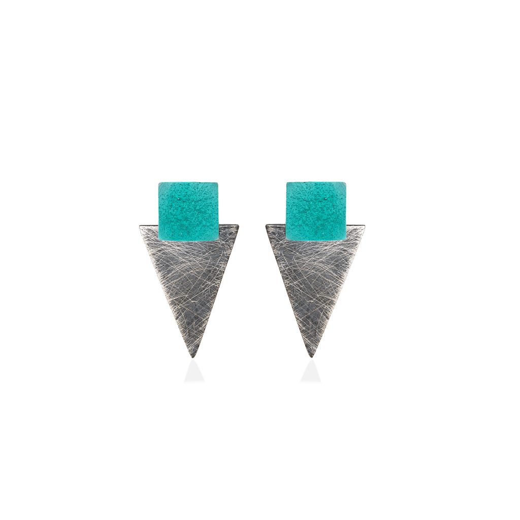 Silver earrings TROIS SUNDAY emerald 14 asimenia skoularikia trois sunday emerald 1